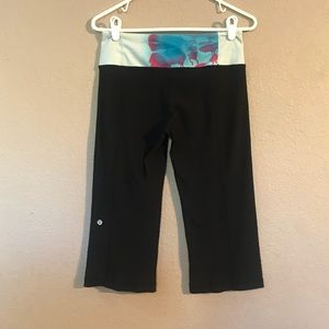 Sz 6 lululemon athletica Black Reversible Leggings